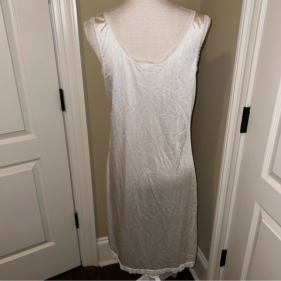 Vintage Heavenly Secrets Nylon Full Slip Lace Size M White - Picture 7 of 8